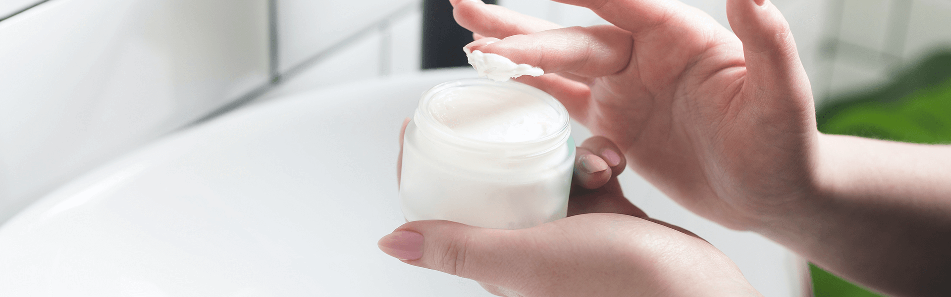 How To Choose A Moisturiser If You Have Acne