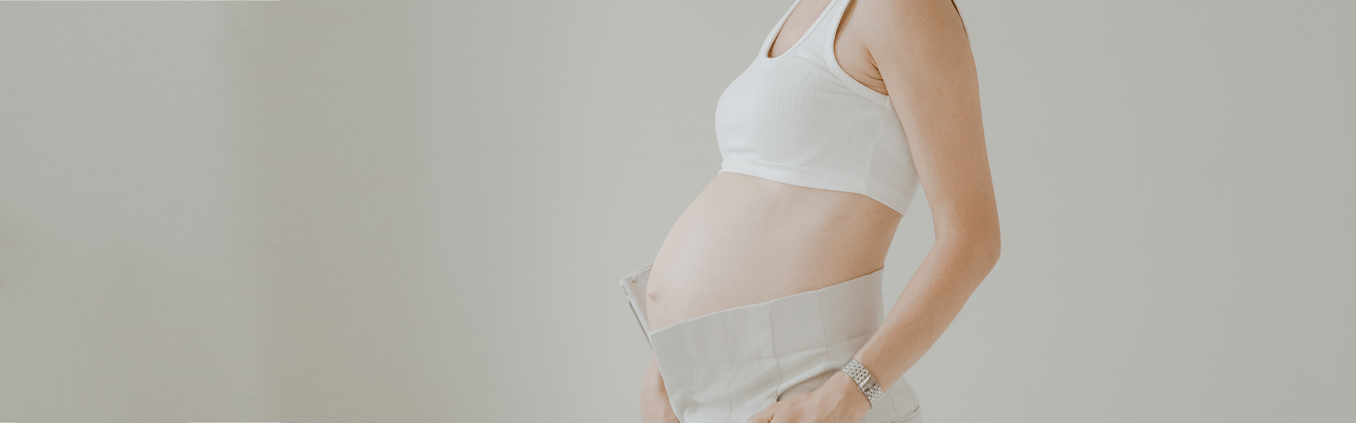 Pregnancy Acne: 6 Organic Home Remedies That Are Safe For You & Your Baby